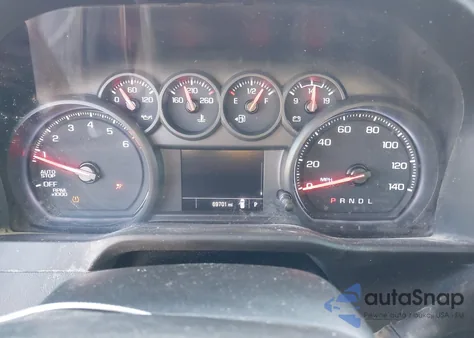 2022 Chevrolet Silverado 1500 2Wd Short Bed Custom z USA, uszkodzony, nr VIN 1GCPABEK6NZ632456